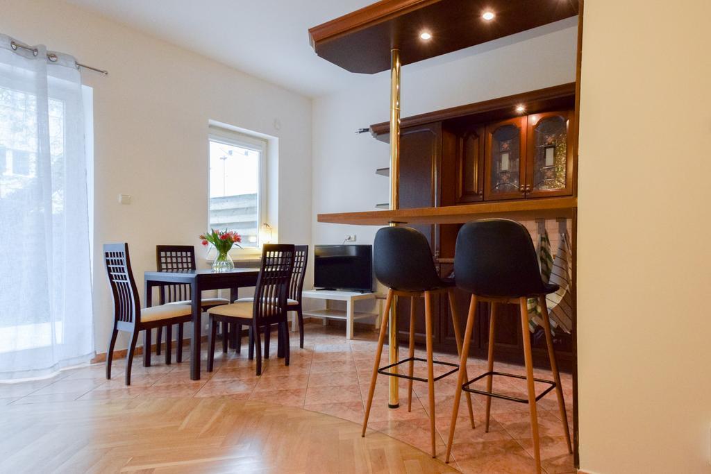 Shortstaypoland Bialobrzeska Warsaw Exterior photo
